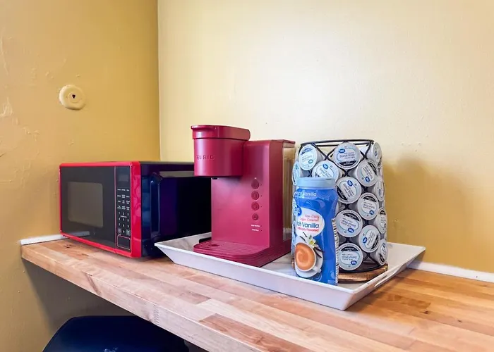 Sleeps 8 2 Full 5 Beds Parking Wifi Apartment